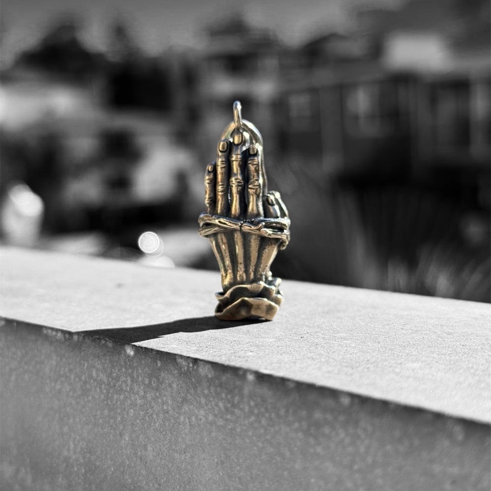 Solid 925 Sterling Silver Prayer Hands Pendent - image 7